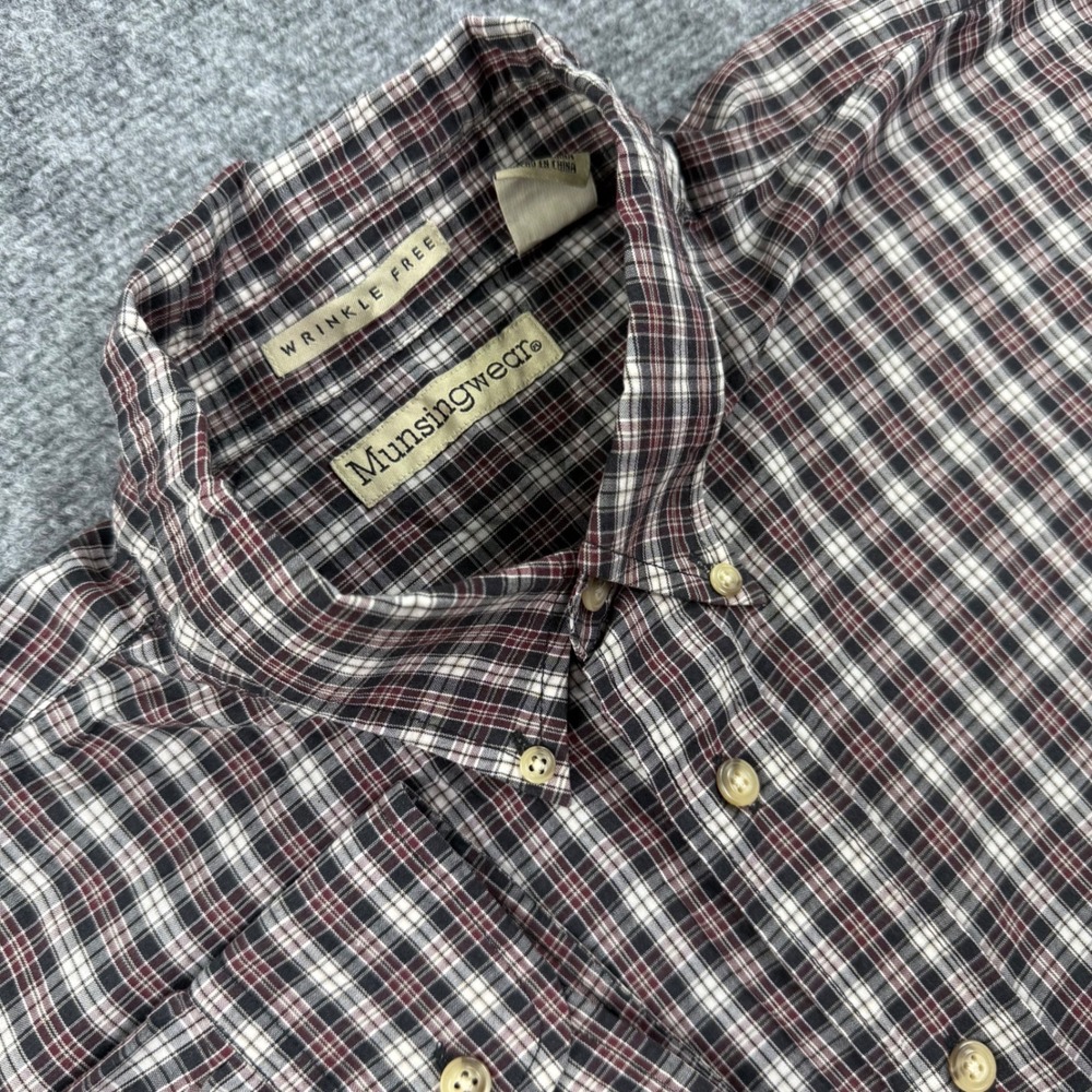 Munsingwear Button Down Shirt XLT Maroon Plaid Wrinkle Free Men's